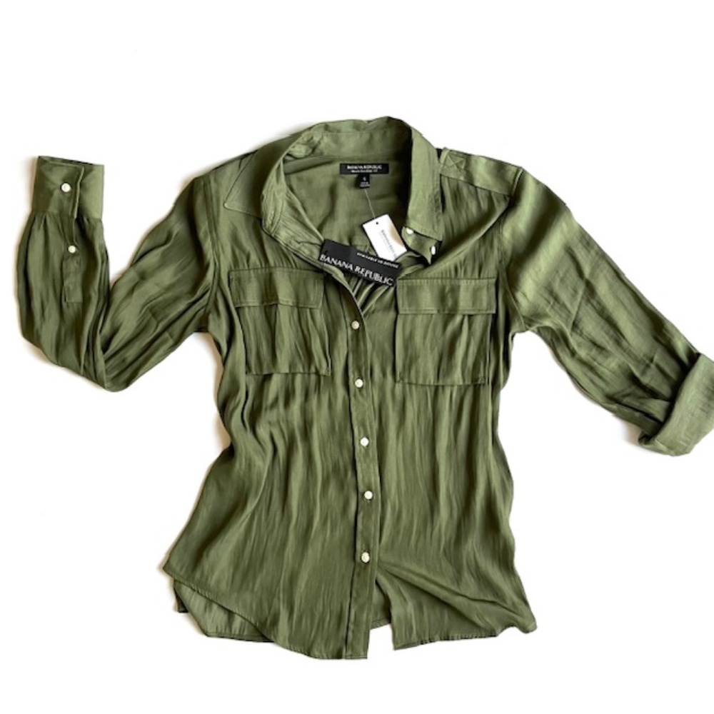 Banana Republic Green Camp Shirt (NWT)